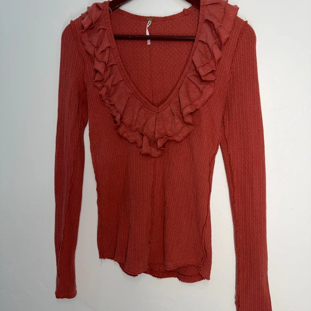 Free People Bennet Ruffles v Neck Slit Cuff Cute Long sleeve Thermal Top Small - Picture 6 of 11